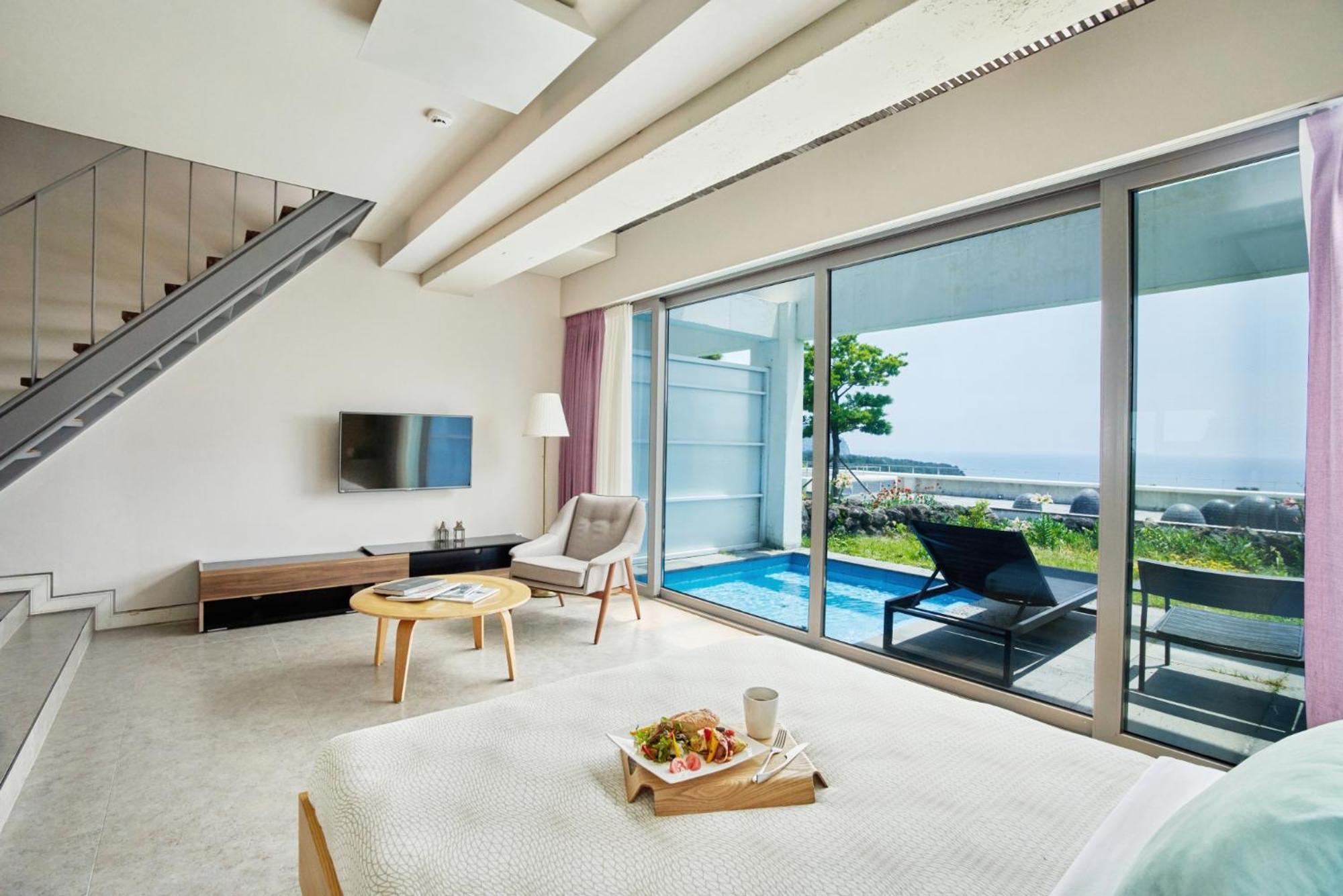 סאוגוויפו Jeju Bom Stay מראה חיצוני תמונה